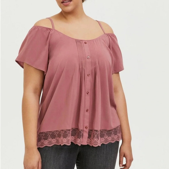 Torrid Dusty Rose Challis Lace Trim Cold Shoulder Button Front Top 1X Women’s - Picture 1 of 12